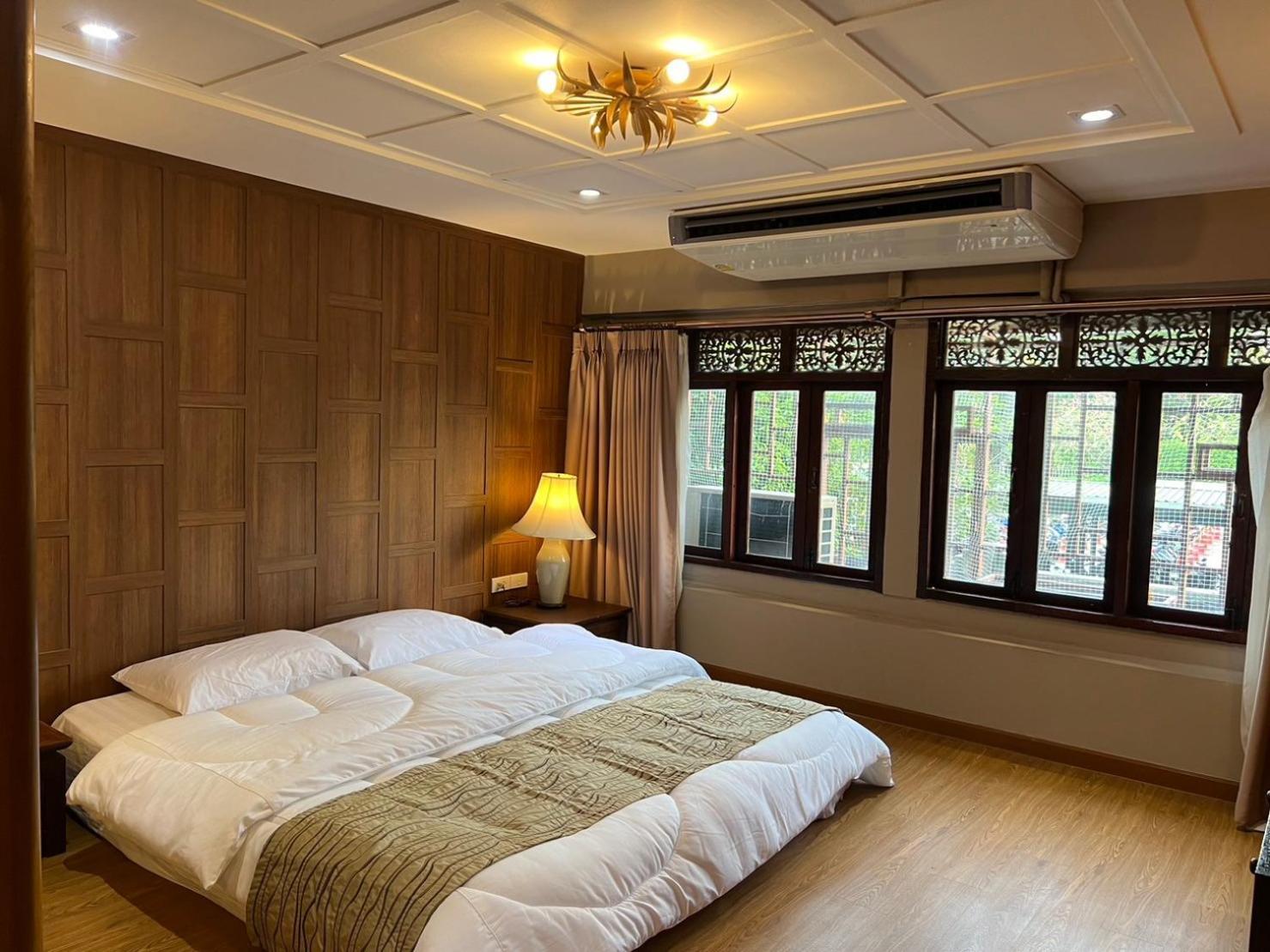Quinstel Hostel กรุงเทพมหานคร ภายนอก รูปภาพ