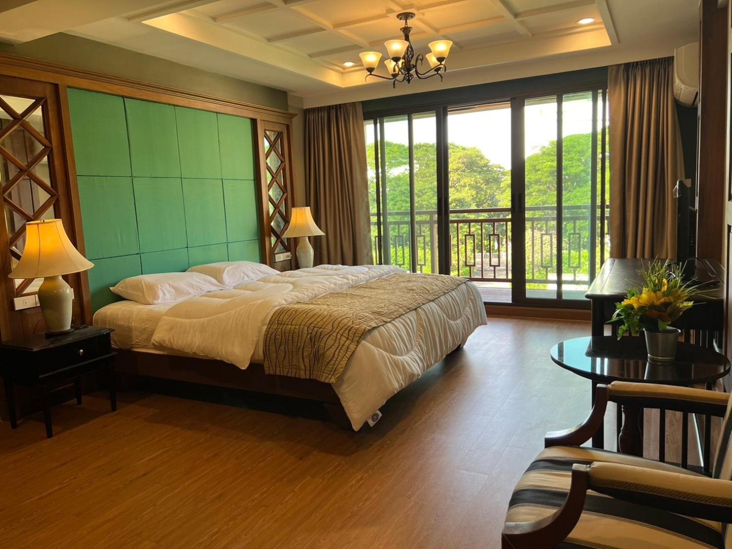 Quinstel Hostel กรุงเทพมหานคร ภายนอก รูปภาพ